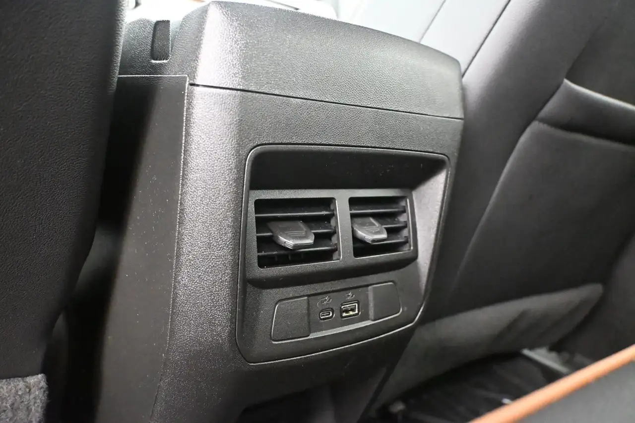 GMC Canyon снимка GMC Canyon