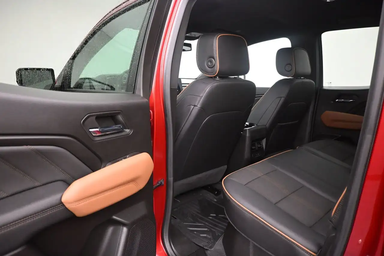 GMC Canyon снимка GMC Canyon