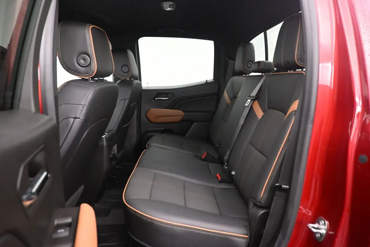 GMC Canyon снимка GMC Canyon