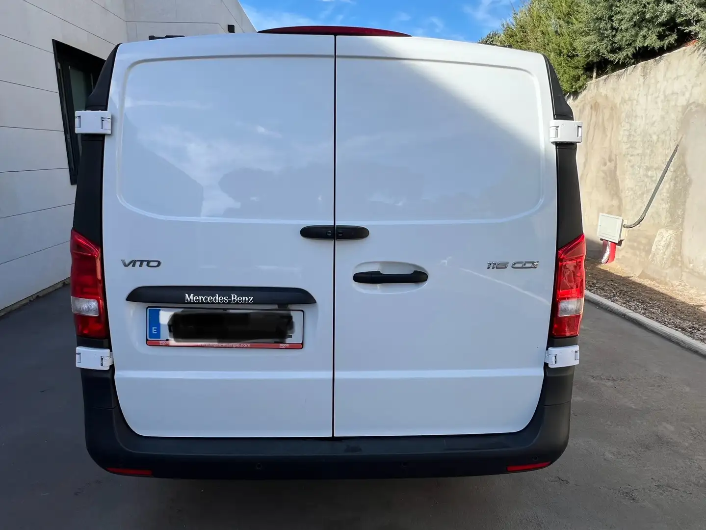 Mercedes-Benz Vito Furgón 116CDI Pro Extralarga - 2