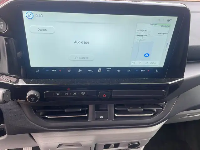 Ford Tourneo Custom view 12