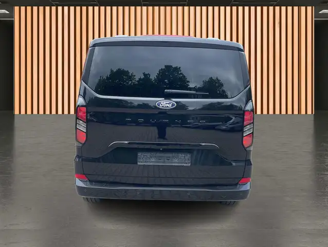 Ford Tourneo Custom view 5