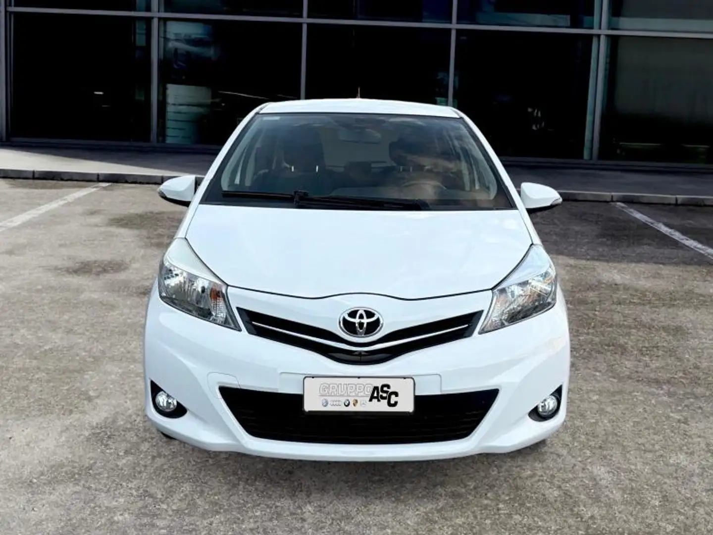 Toyota Yaris 1.0 BENZ 69 CV ADATTA A NEOPATENTATI Blanc - 2