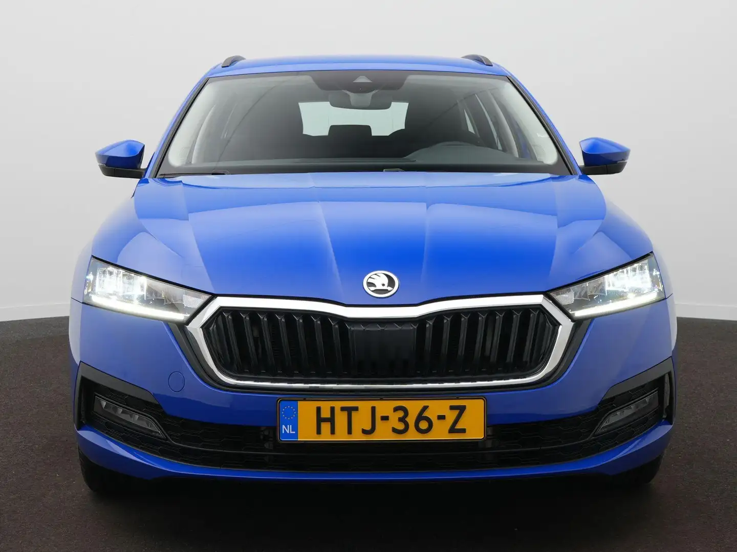 Skoda Octavia Combi 1.4 TSI iV PHEV Business Edition / Cruise / Blauw - 2