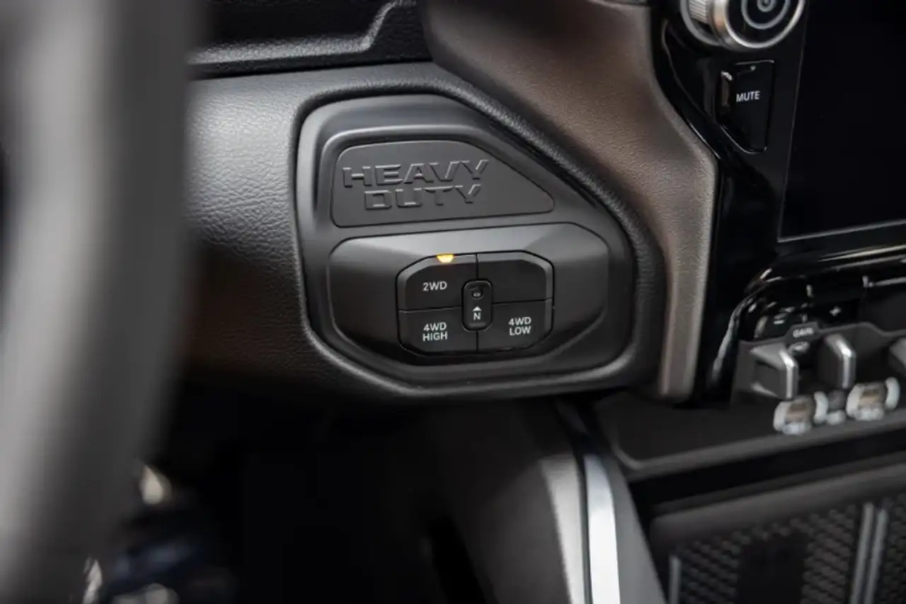 RAM 3500 снимка RAM 3500