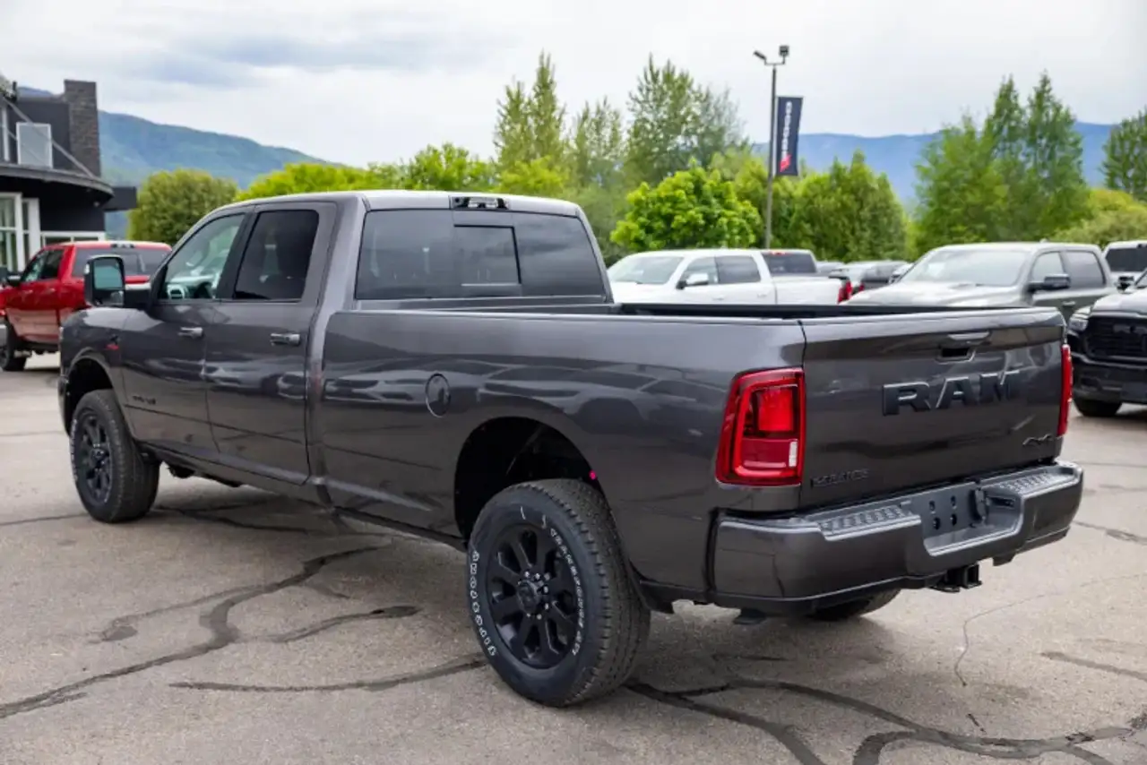 RAM 3500 снимка RAM 3500