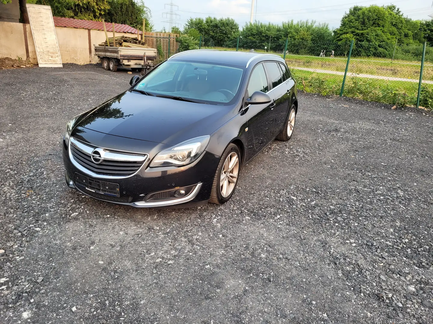 Opel Insignia 1.6 CDTI Euro 6 Schwarz - 2