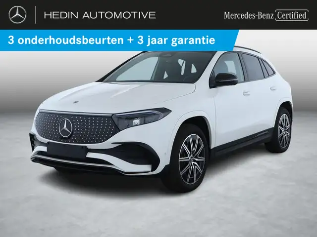 Mercedes-Benz EQA 300 4MATIC AMG Line | Panoramisch Dak | Verstelbare Ve