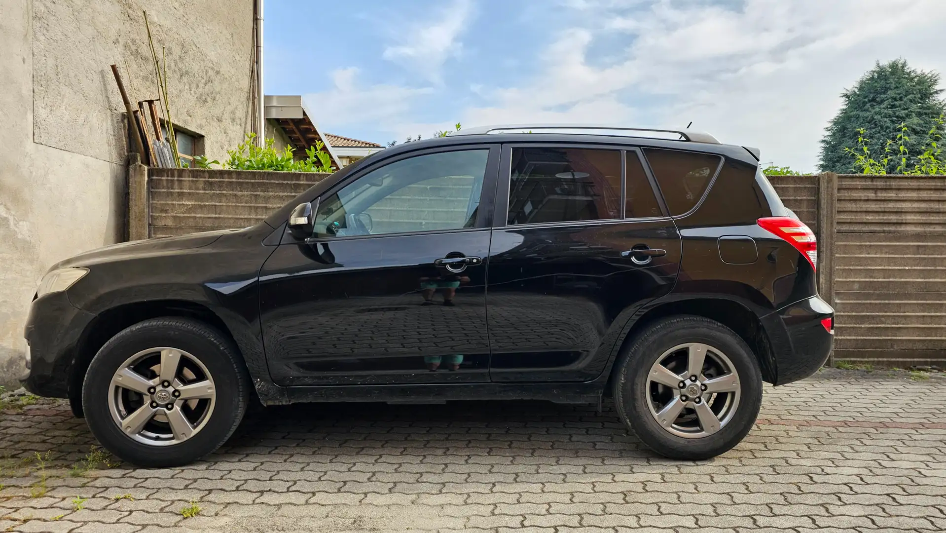 Toyota RAV 4 Rav4 III 2010Rav4 2.2 d-4d Lounge 150cv mt - 2