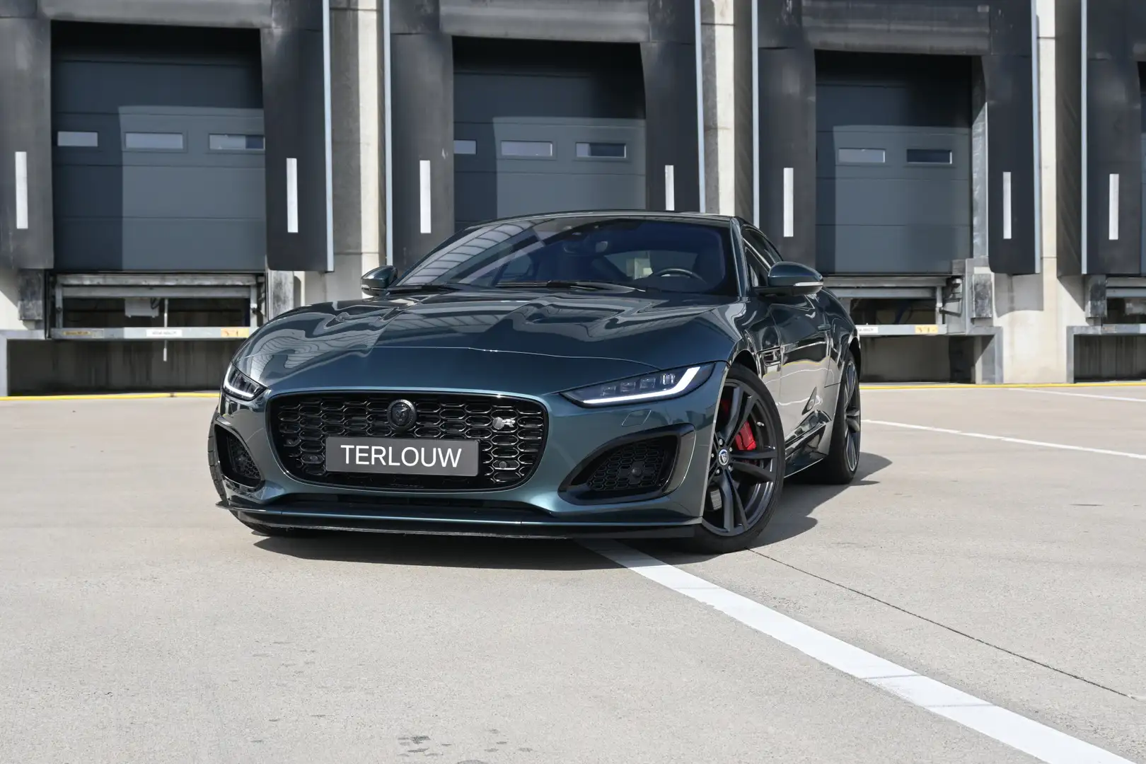 Jaguar F-Type P575 AWD R 75 Grün - 1