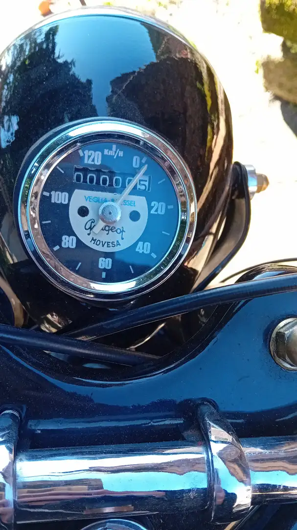 Peugeot Movesa 125 Negro - 1
