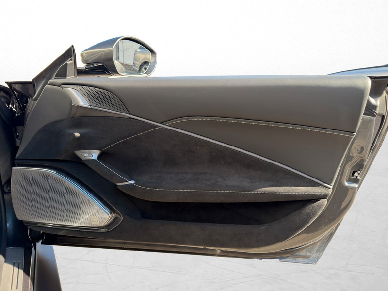 Ferrari Roma Spider / LED 7 MADM / Sitzlüftung — photo 15