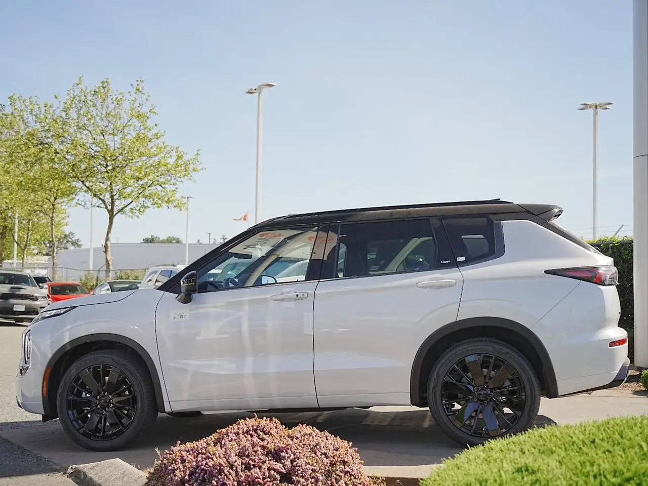 Mitsubishi Outlander снимка Mitsubishi Outlander
