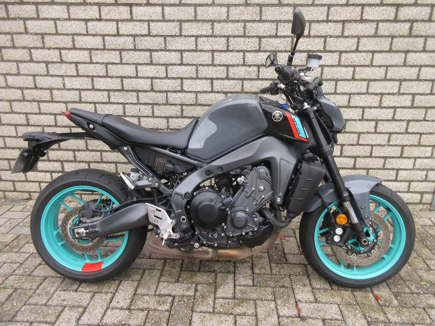 Yamaha MT-09 A.B.S - 1