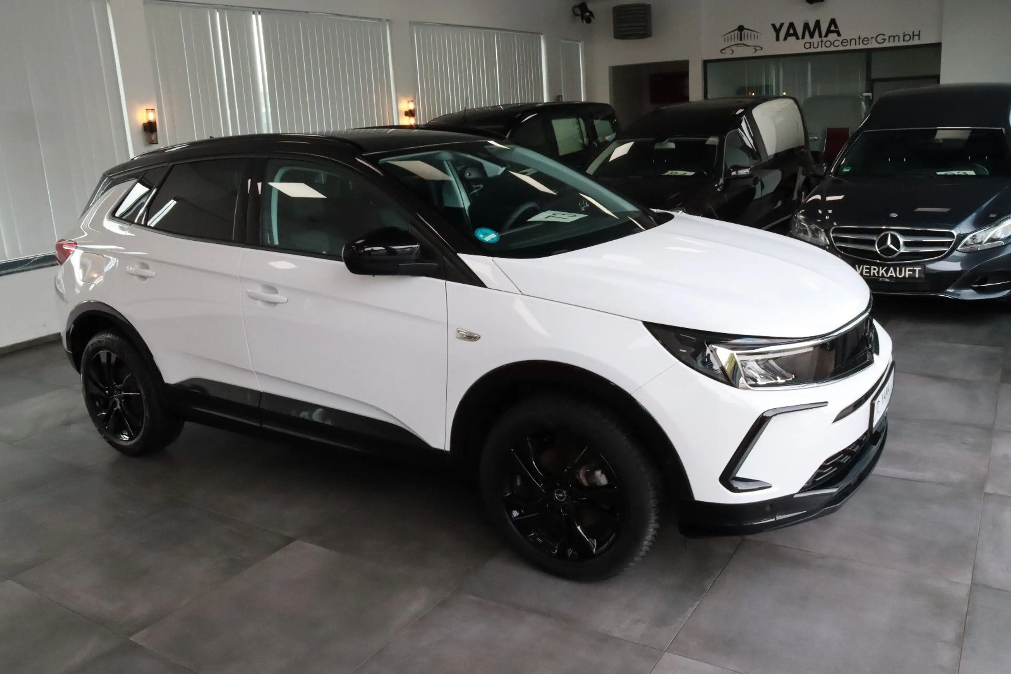Opel Grandland X Grandland 1.2 Turbo GS Line * 1.HAND + 42TKM * — photo 4