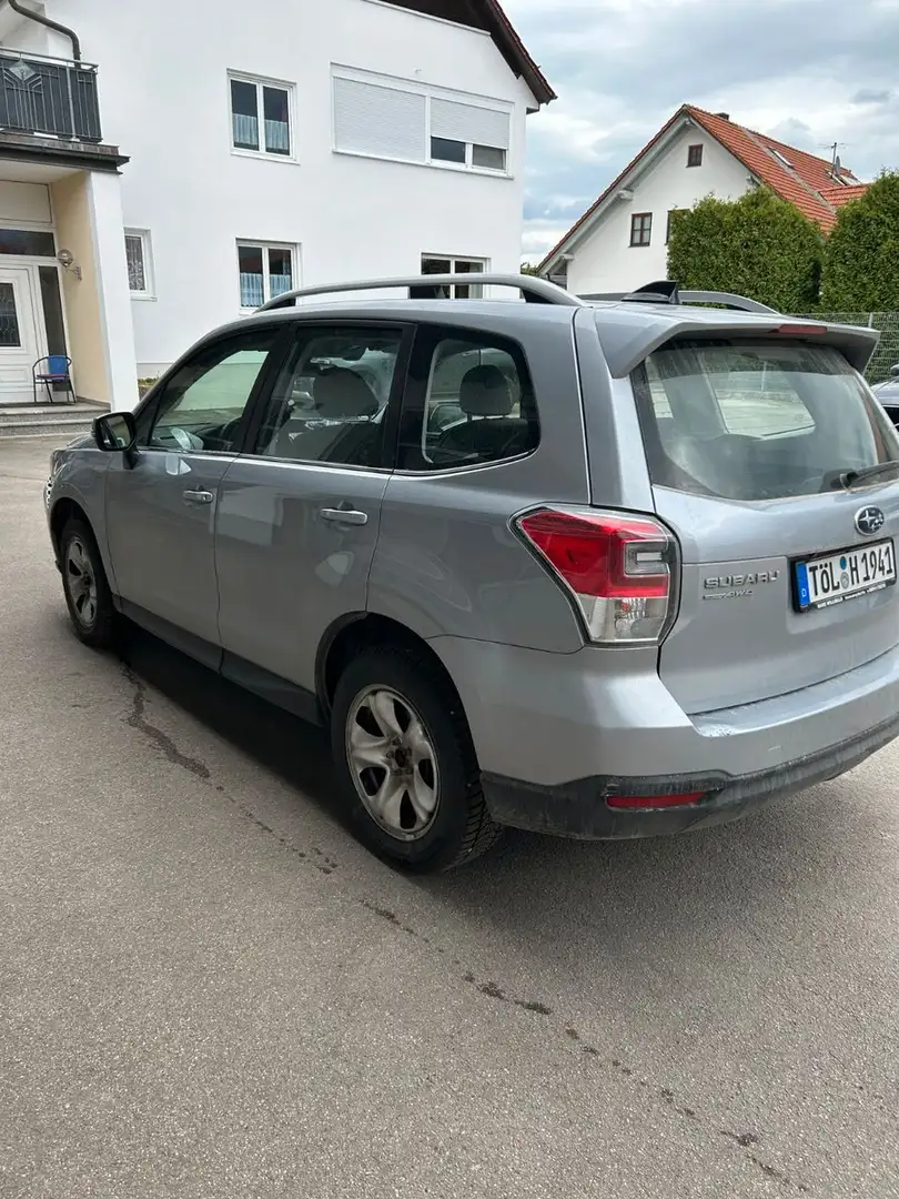 Subaru Forester 2.0X Comfort Lineartronic Zilver - 2