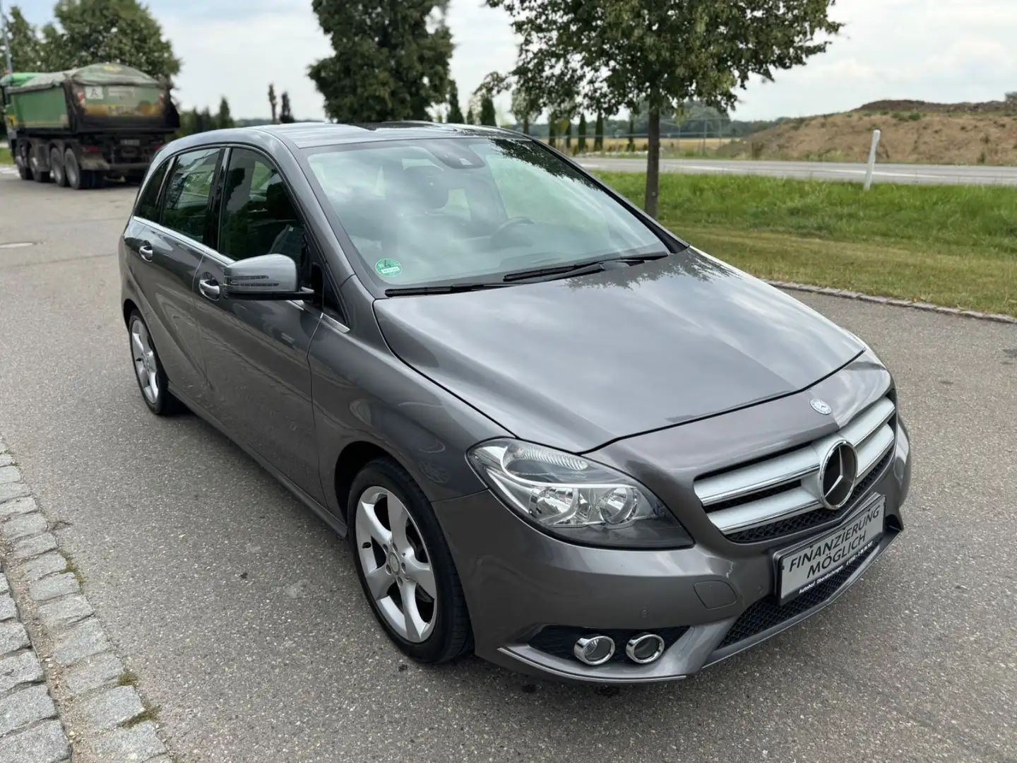 Mercedes-Benz B 180 /Leder/Navi Grau - 2