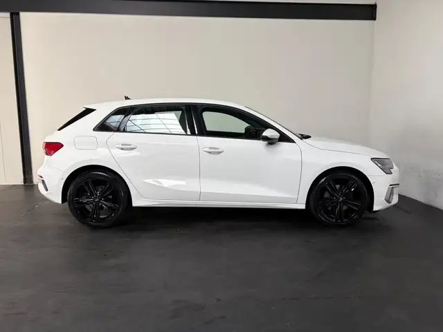 Audi A3 view 27