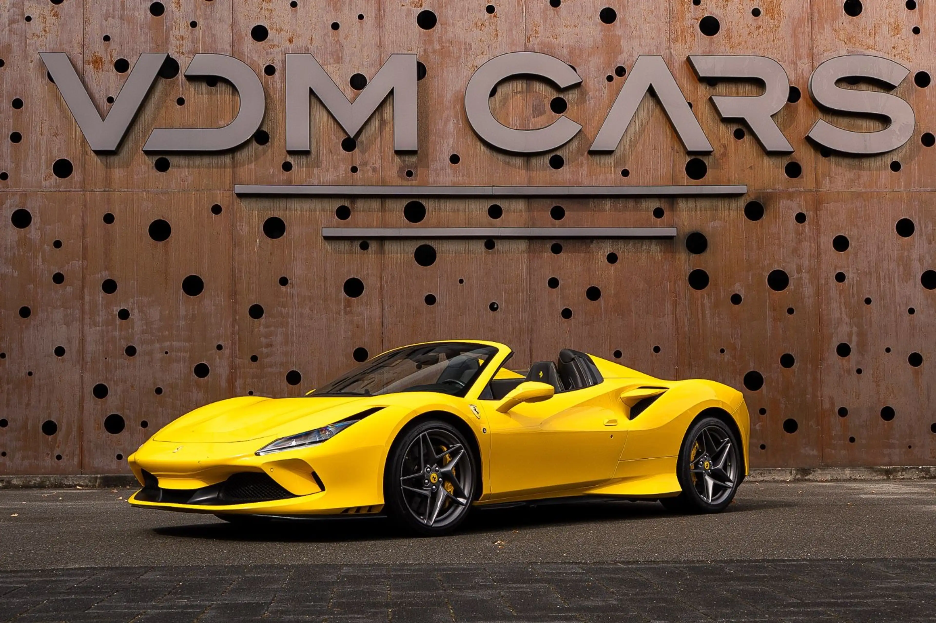 Ferrari F8 Spider LIFT* AFS1*CARBON* Racing Seats *