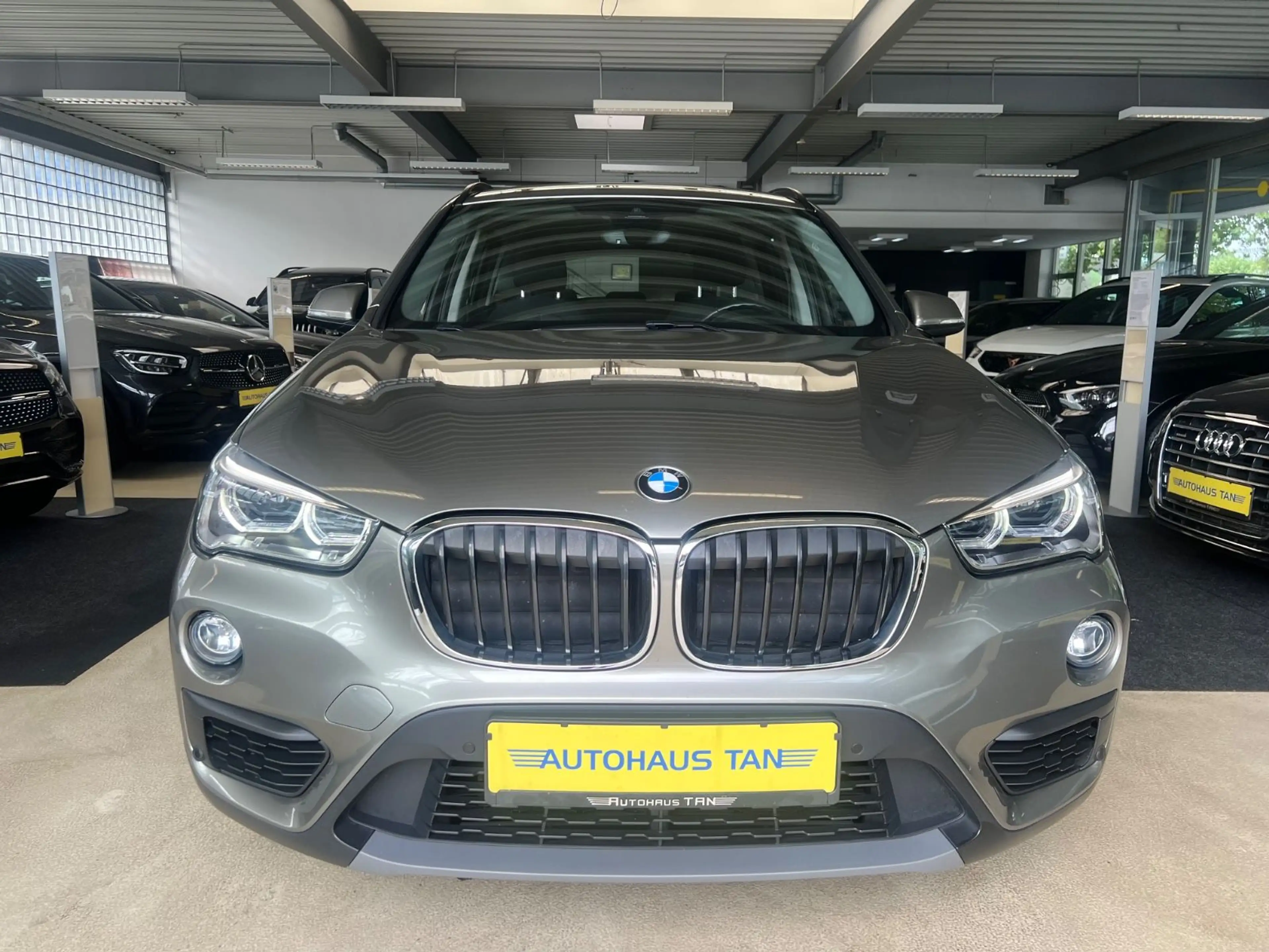 BMW X1 sDrive 18 d Advantage *LED*NAVI*SITZHEIZUNG* — photo 2