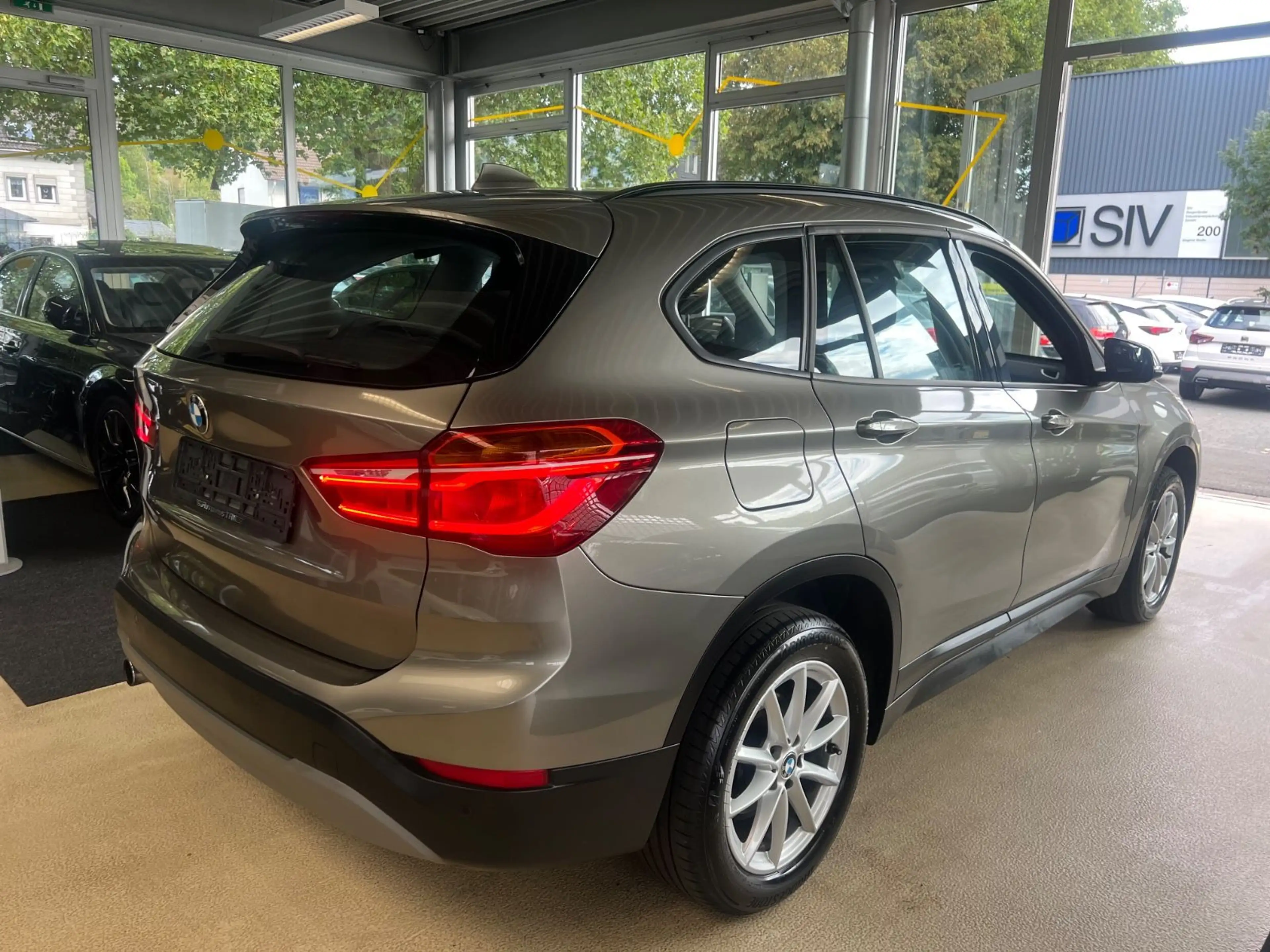 BMW X1 sDrive 18 d Advantage *LED*NAVI*SITZHEIZUNG* — photo 8