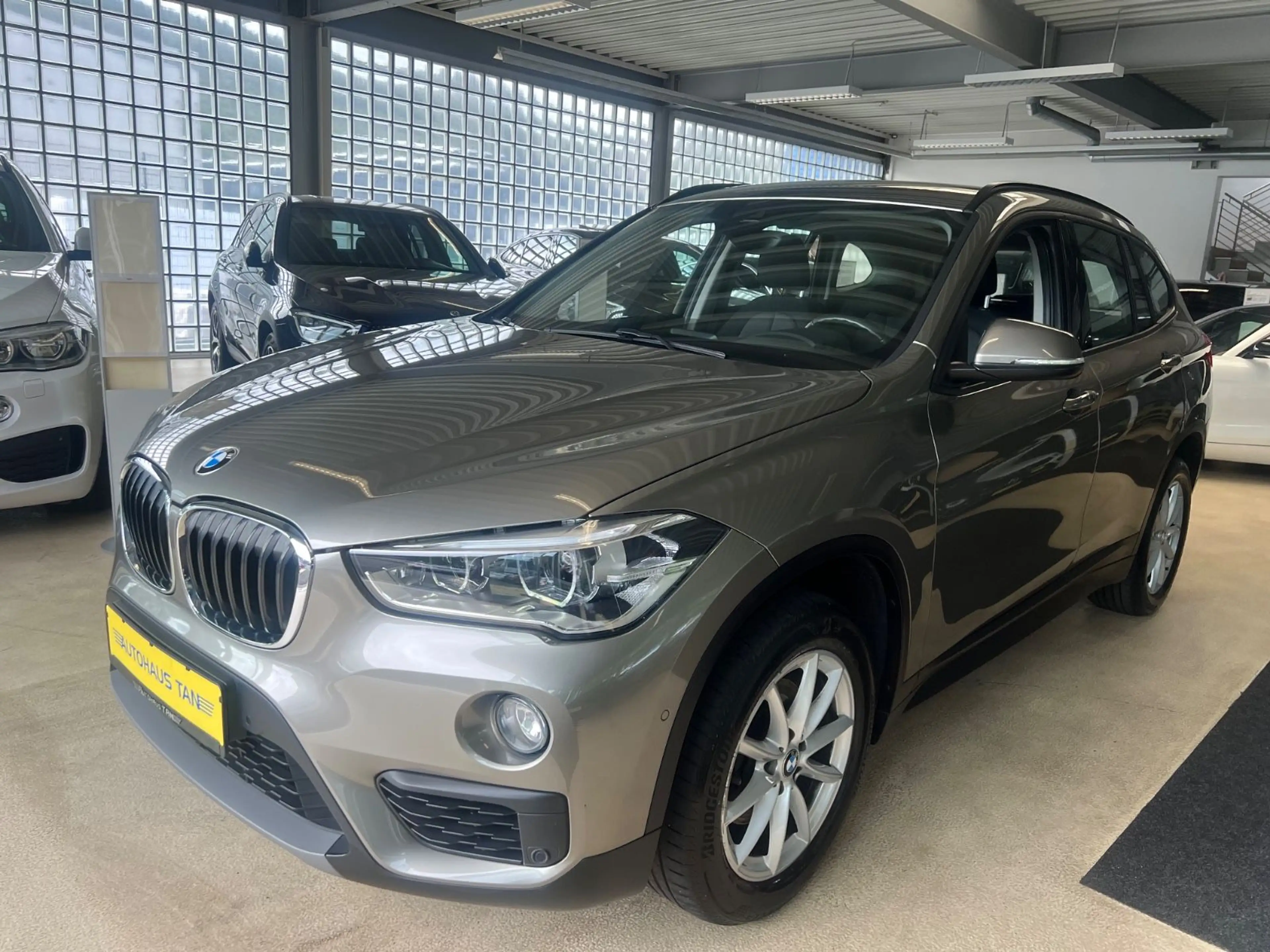 BMW X1 sDrive 18 d Advantage *LED*NAVI*SITZHEIZUNG* — photo 3