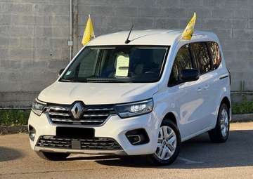 III 1.5 Blue dCi New Model Année 11-2022 à 9990 euro TVA RÉCUPÉRABLE