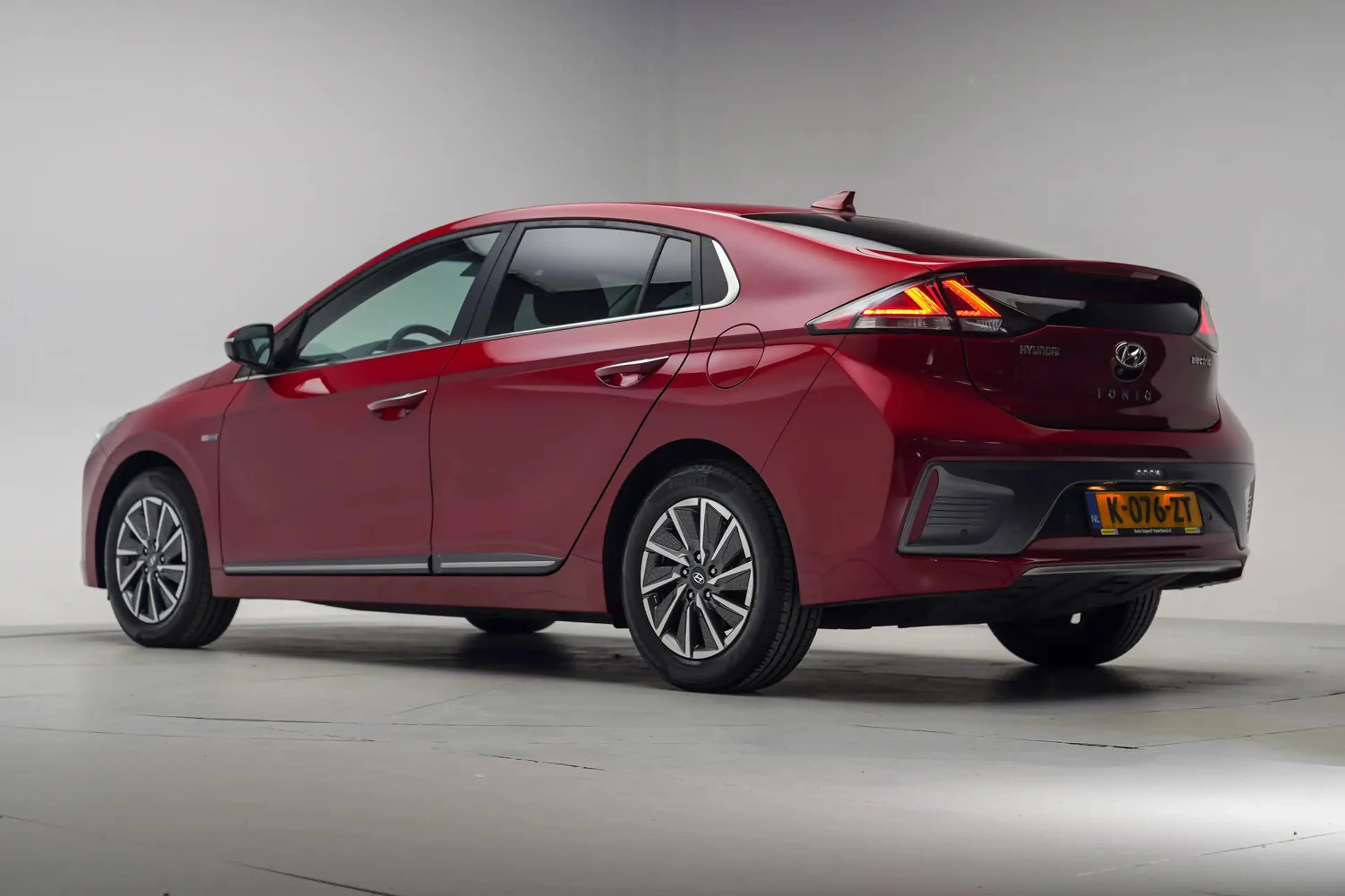 Hyundai IONIQ Comfort EV 38 kWh [ LED Navi Adapt.cruise ] — photo 3