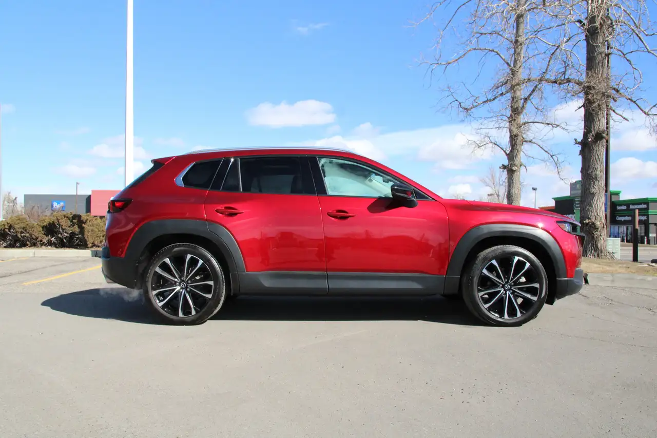 Mazda CX-50 снимка Mazda CX-50