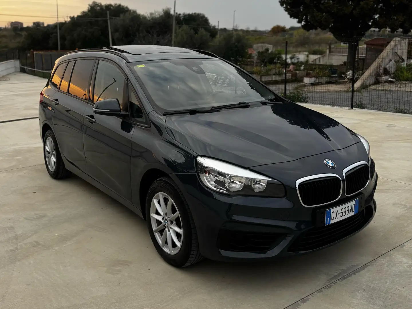 BMW 218 218d Gran Tourer Grigio - 1
