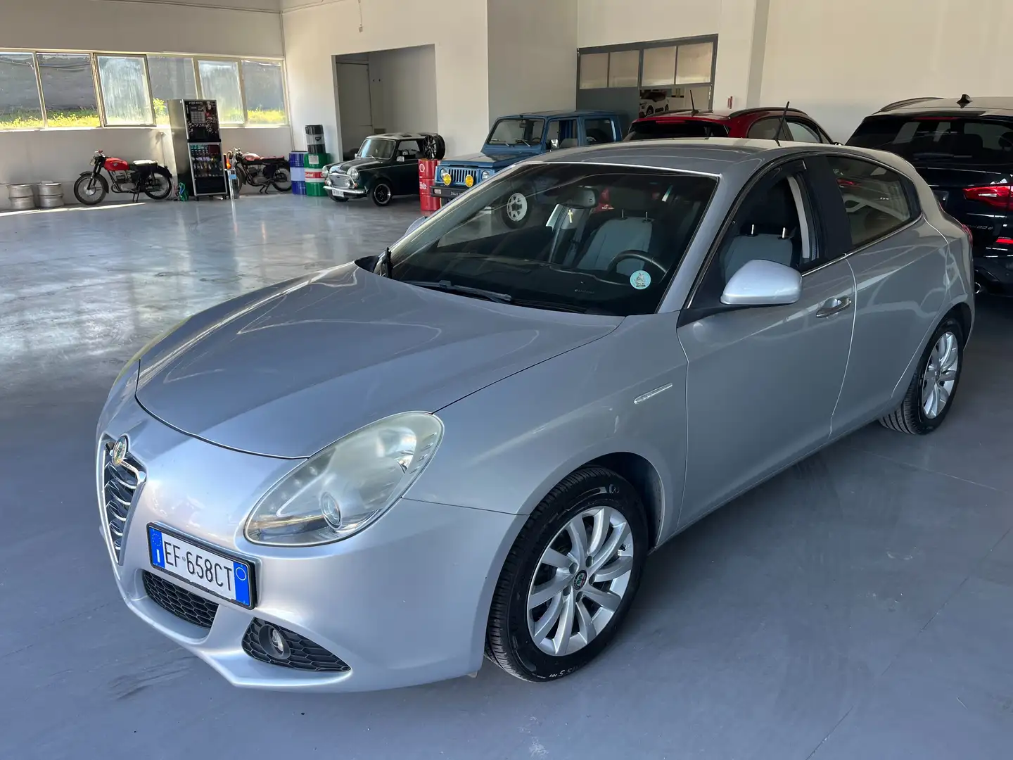 Alfa Romeo Giulietta Giulietta III 2010 1.4 t. m.air Distinctive GPL Stříbrná - 1