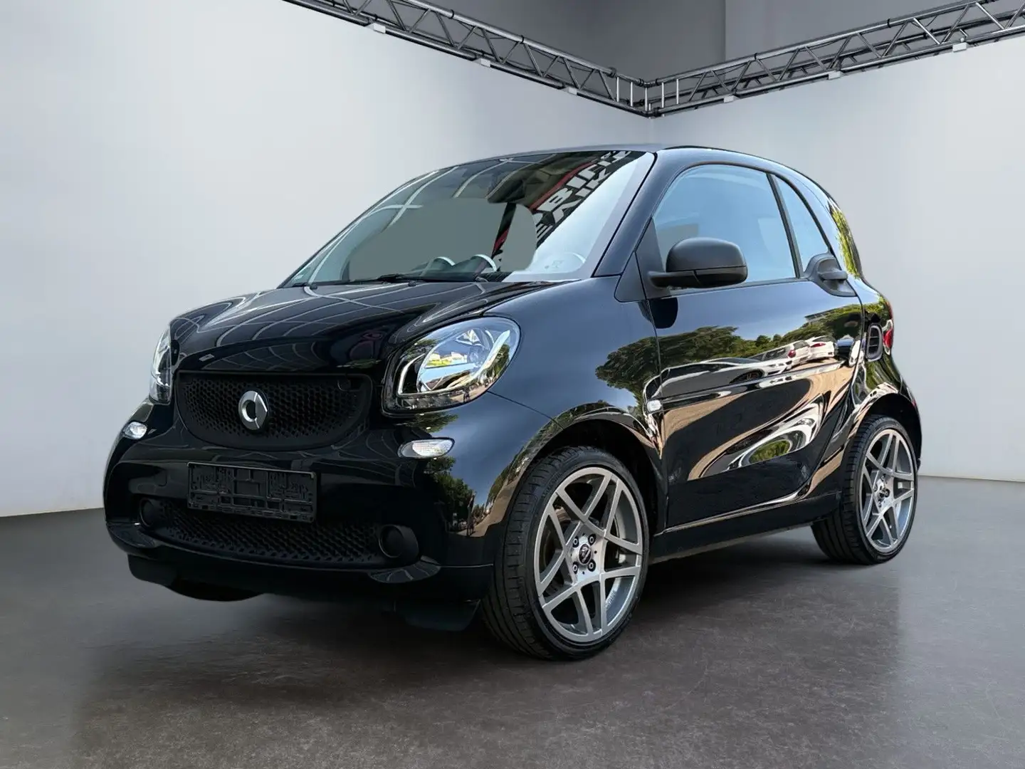 smart forTwo fortwo coupe Basis 52kW Noir - 1
