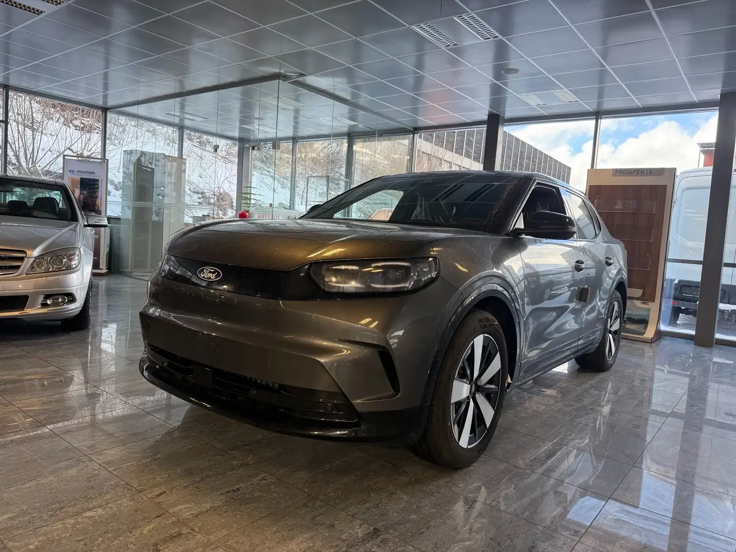 Ford Capri Capri Elektro Select Grau - 2