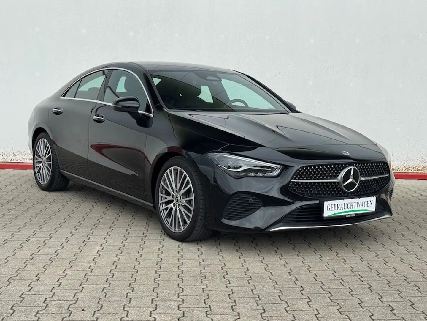 Mercedes-Benz CLA 180 d Coupé Cp. Progressive Line WideScreen Noir - 1