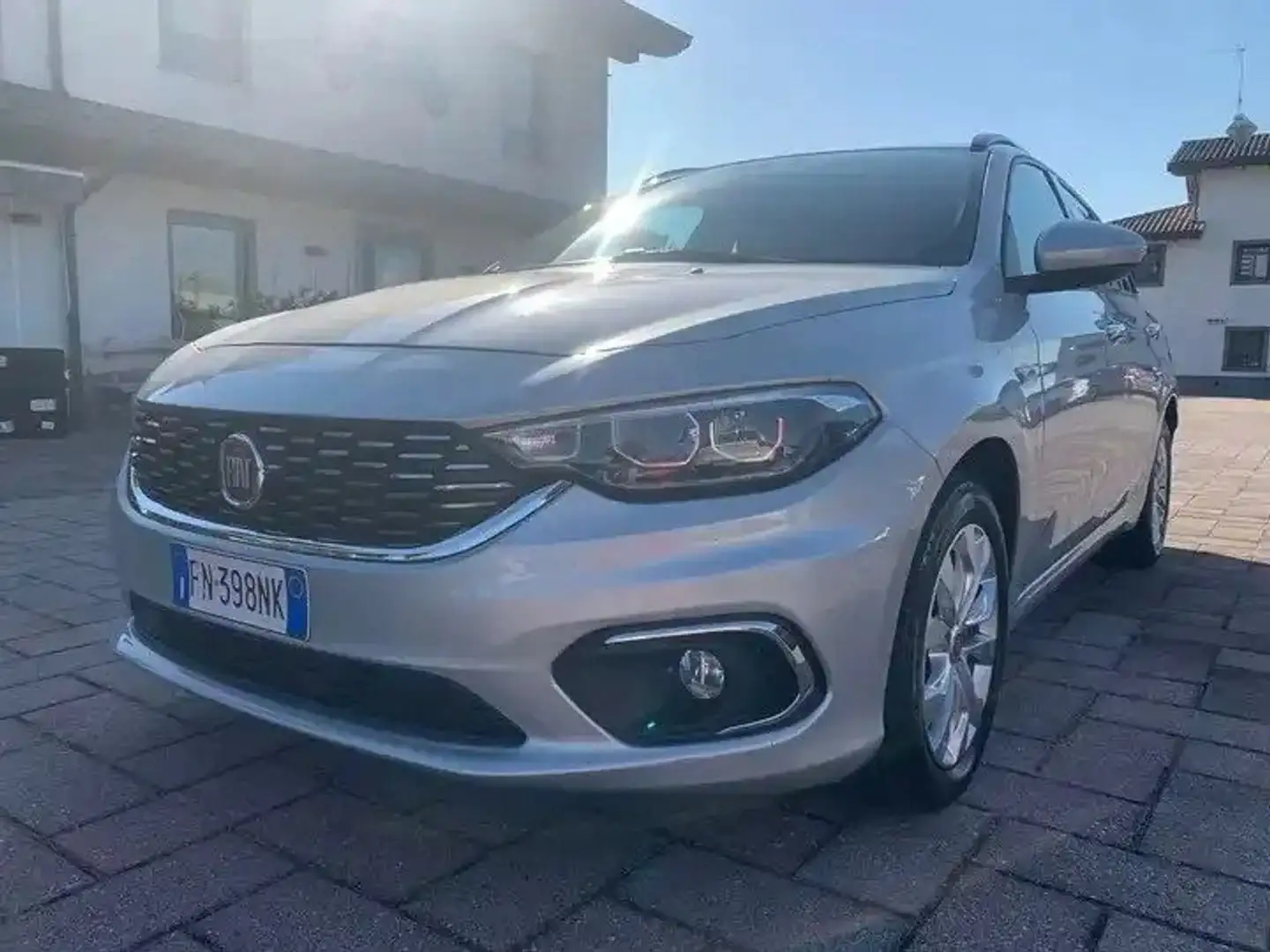 Fiat Tipo Tipo SW 1.6 mjt Easy Business s FN398NK Silver - 2