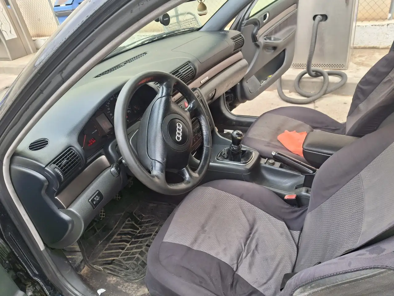 Audi A4 Avant 1.9TDI, foto 4