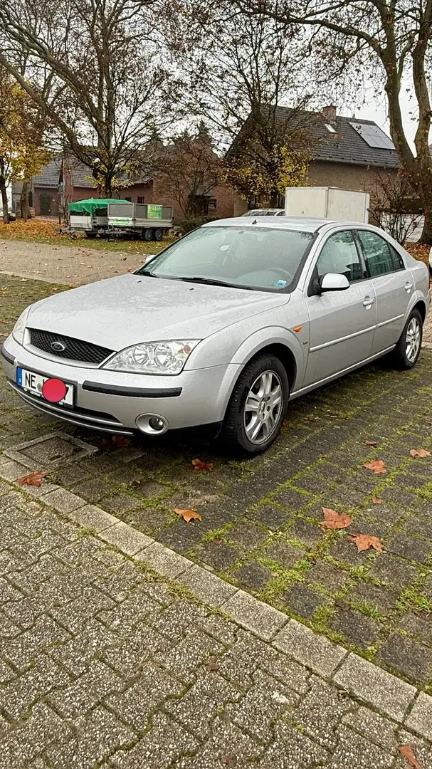 Ford Mondeo 2.5 V6 Ghia - 1
