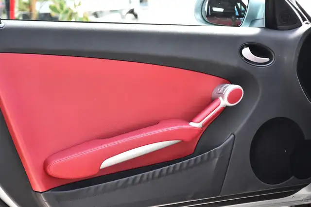 Mercedes-Benz SLK view 7
