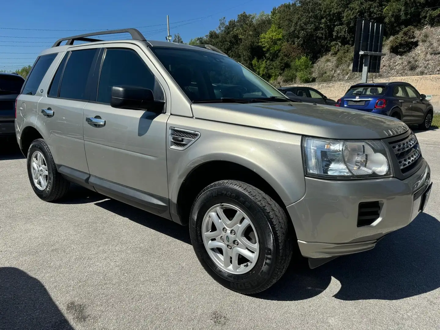 Land Rover Freelander Freelander 2.2 td4 HSE 150cv PRIVACY G.TRAINO Сірий - 1