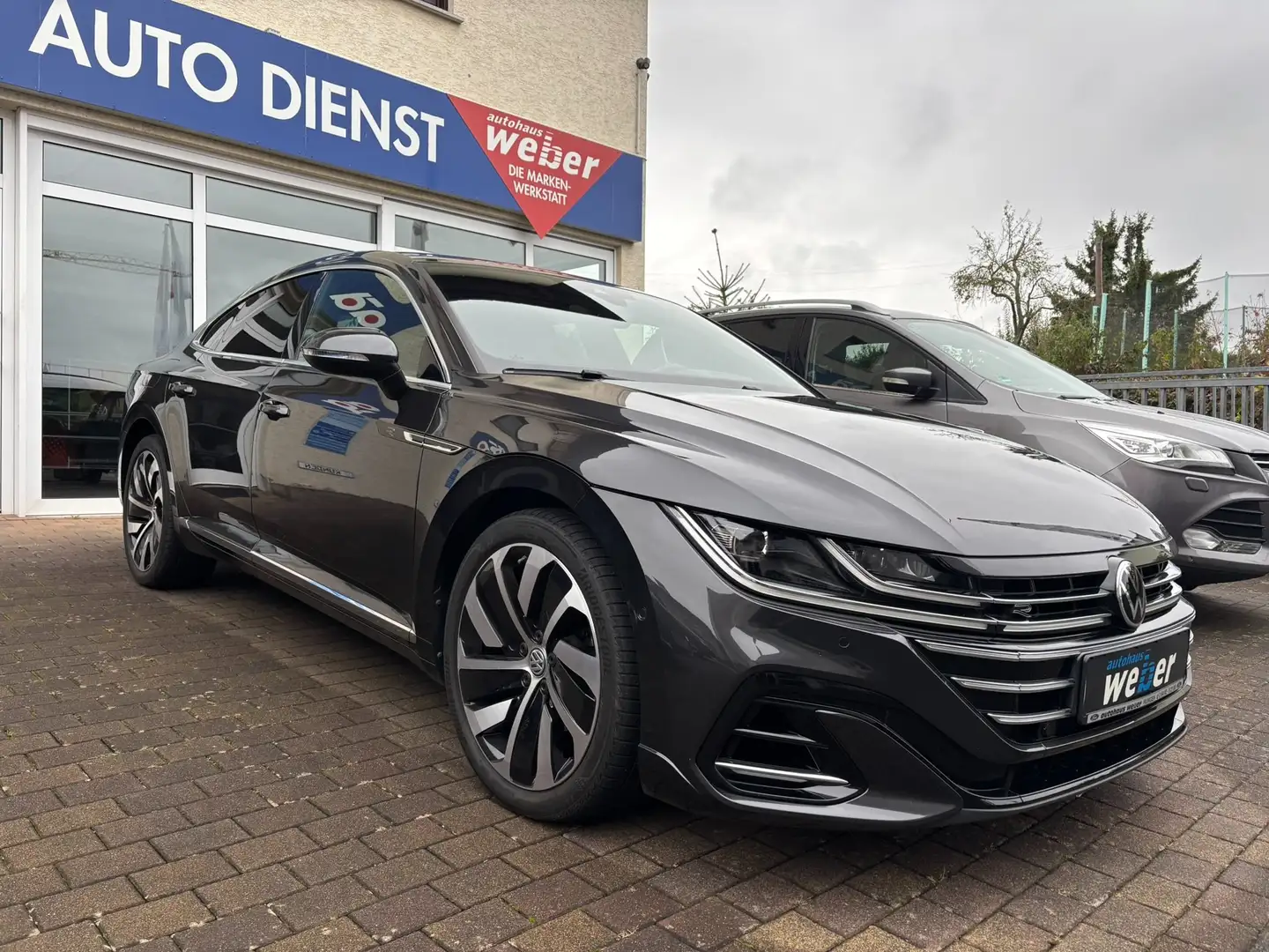 Volkswagen Arteon Lim.*R-Line*4MO*NAPPA*ST-Hz*AHK*KAM*HeadUP*IQ-MATR Grau - 1