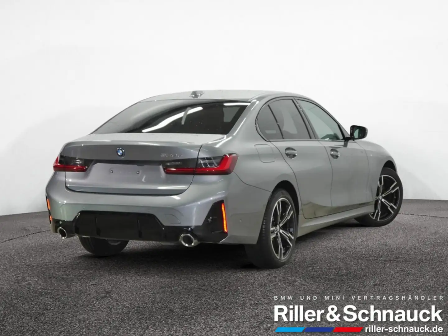 BMW 330 e M Sport LED+NAVI+KAM+SHZG Grau - 2