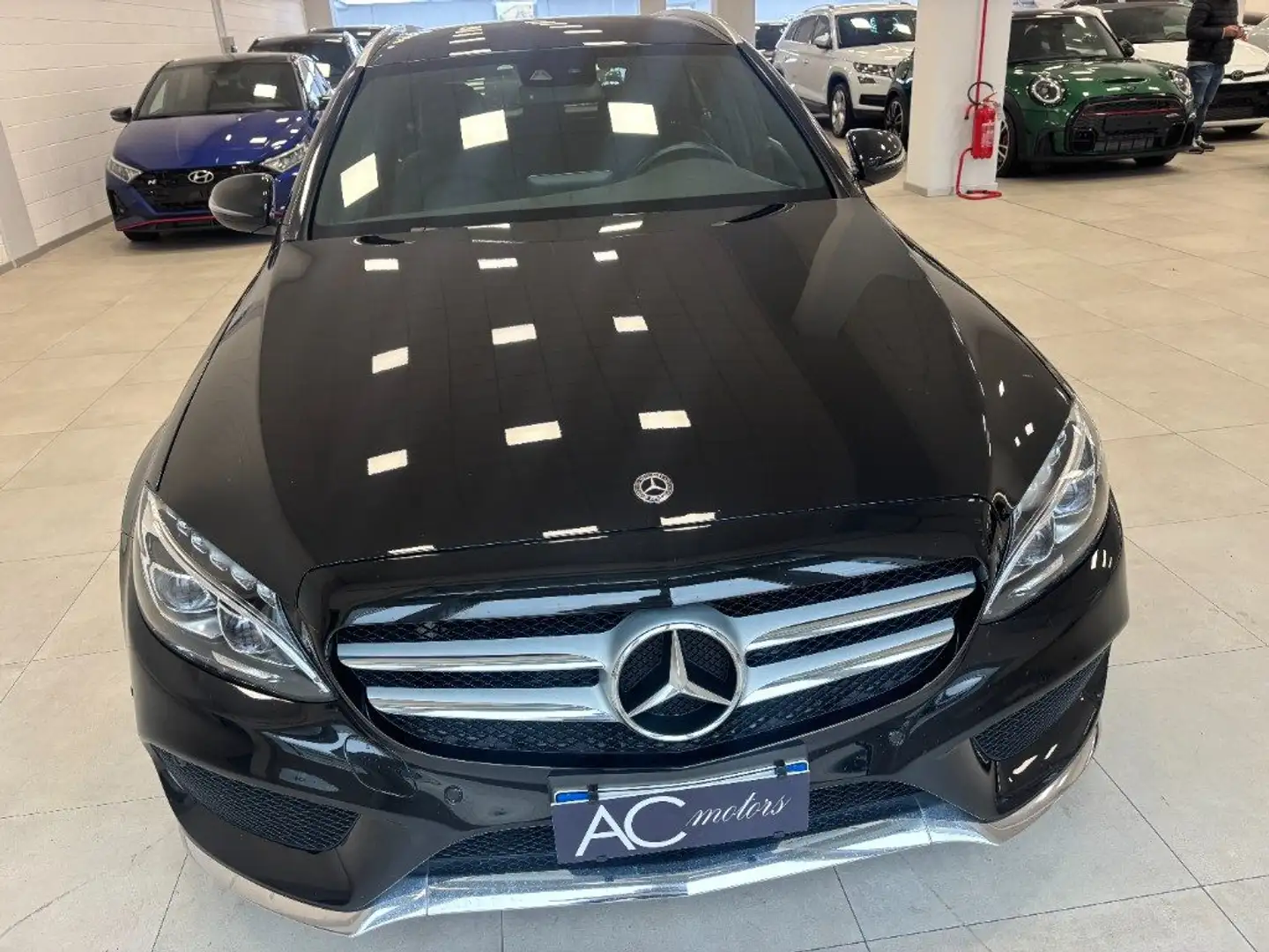 Mercedes-Benz C 250 d S.W. Automatic Premium Noir - 1