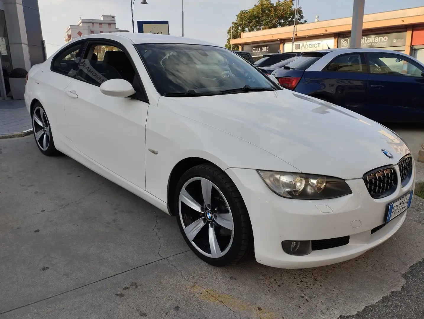 BMW 320 320d Coupe Futura 177cv Blanc - 1