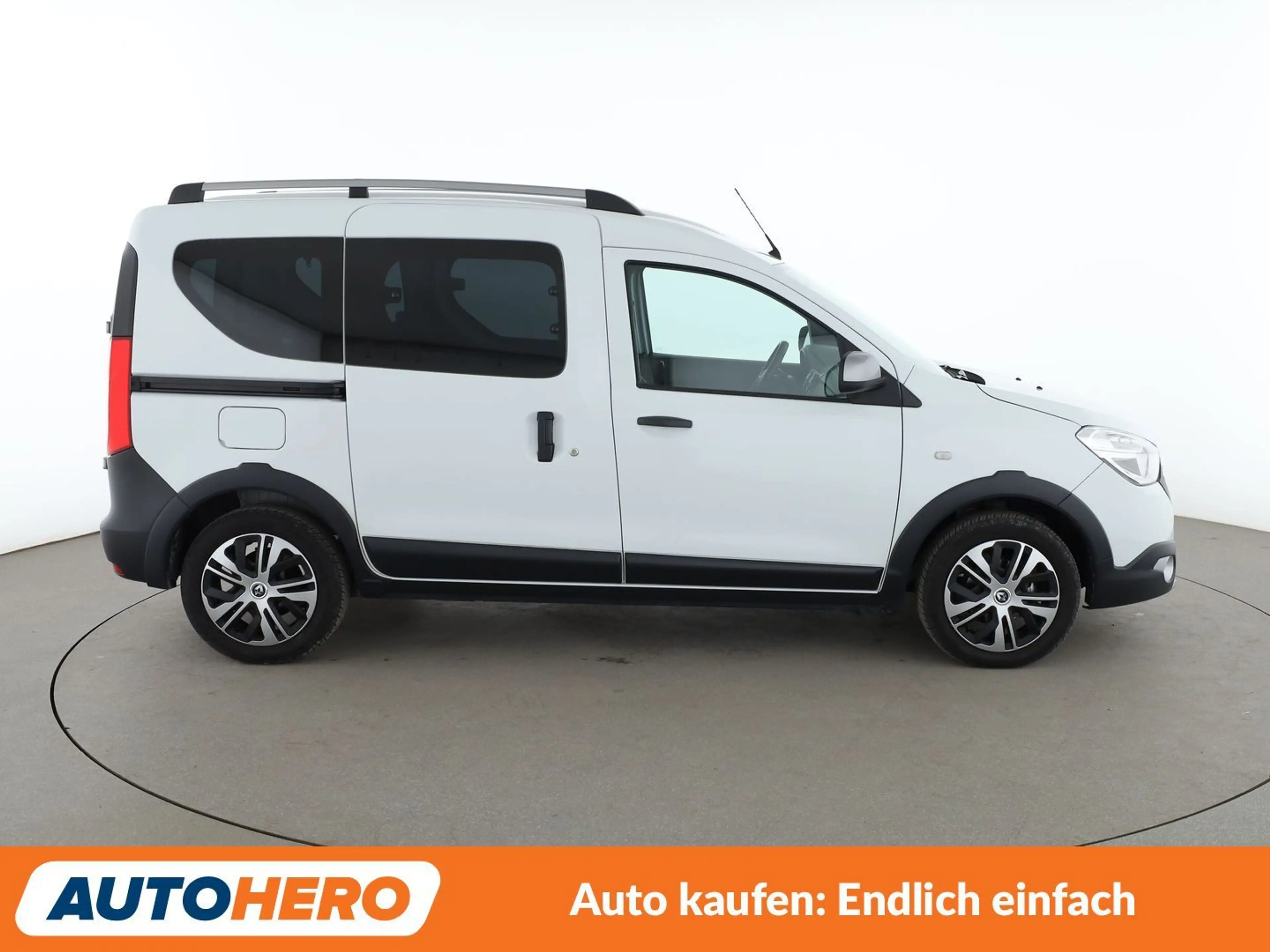 Dacia Dokker 1.6 SCe Stepway *NAVI*TEMPO*PDC*SHZ* — photo 7