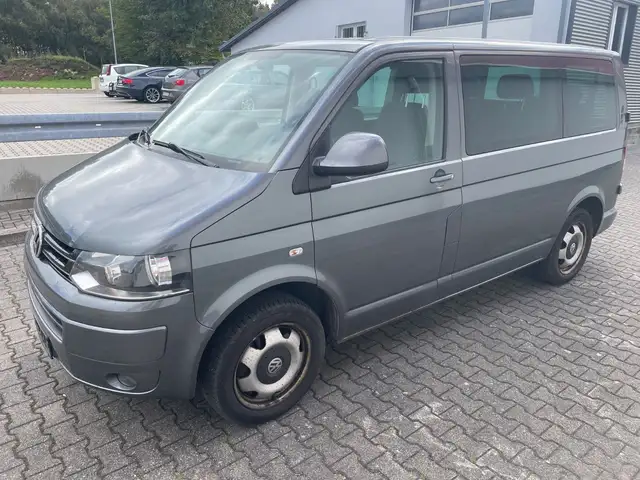Volkswagen T5 Transporter T5 Bus 2.0 TDI Caravelle 4Motion Comfortline