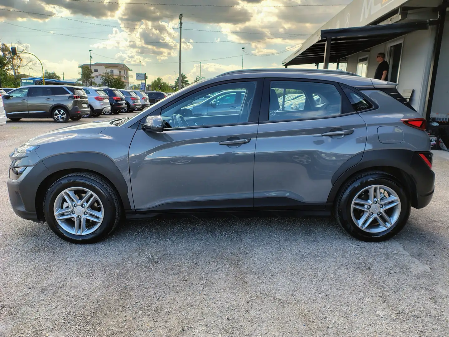 Hyundai KONA Kona 1.0 t-gdi Xline Style Pack 2wd 120cv Gris - 2