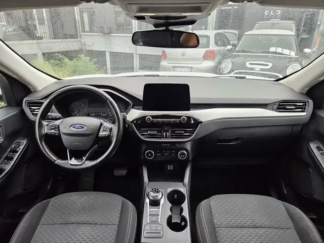 Ford Kuga view 10