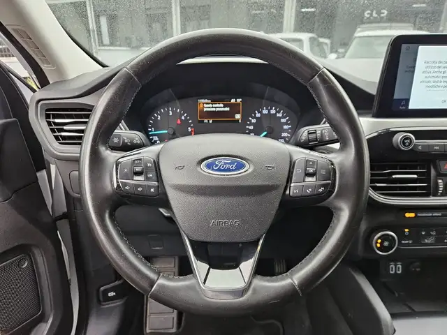 Ford Kuga view 13