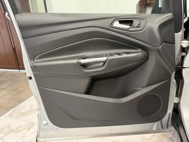 Ford Kuga view 17