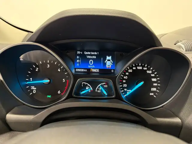 Ford Kuga view 8
